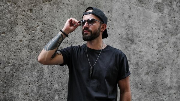 5 styles de casquettes pour 5 styles d'homme